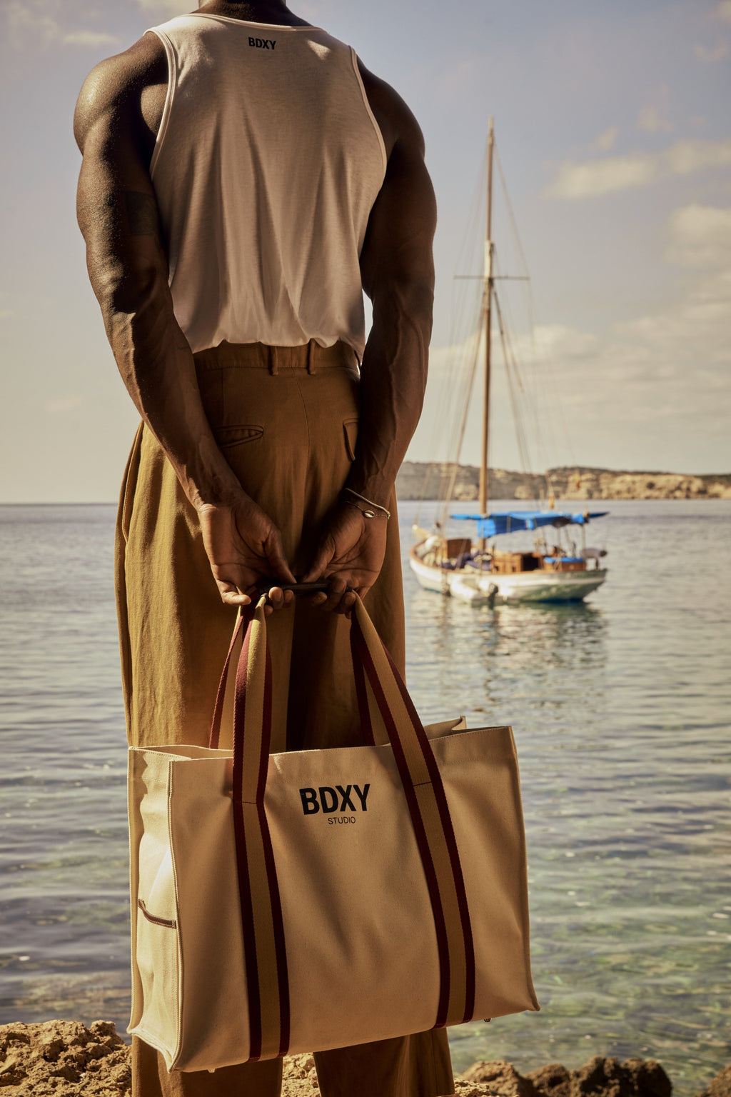 BDXY Studios ‘Shutter’ Canvas Travel Tote – Natural