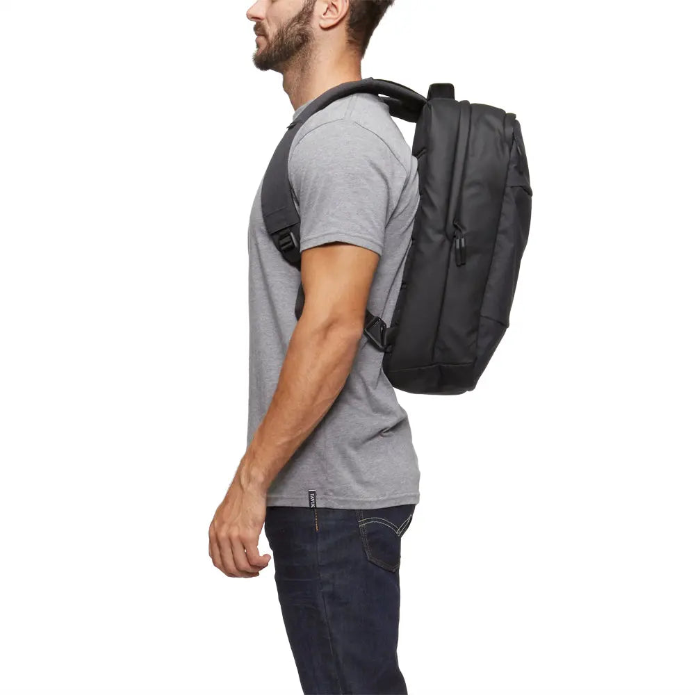 Incase City Compact Backpack 17.5L – 16" Laptop